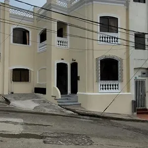 https://piazza-granada.cali-hotels.com